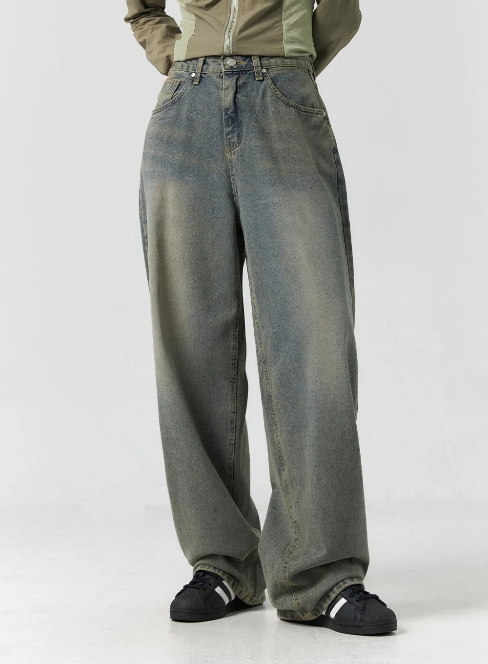 Light Wash Wide Leg Jeans CS303