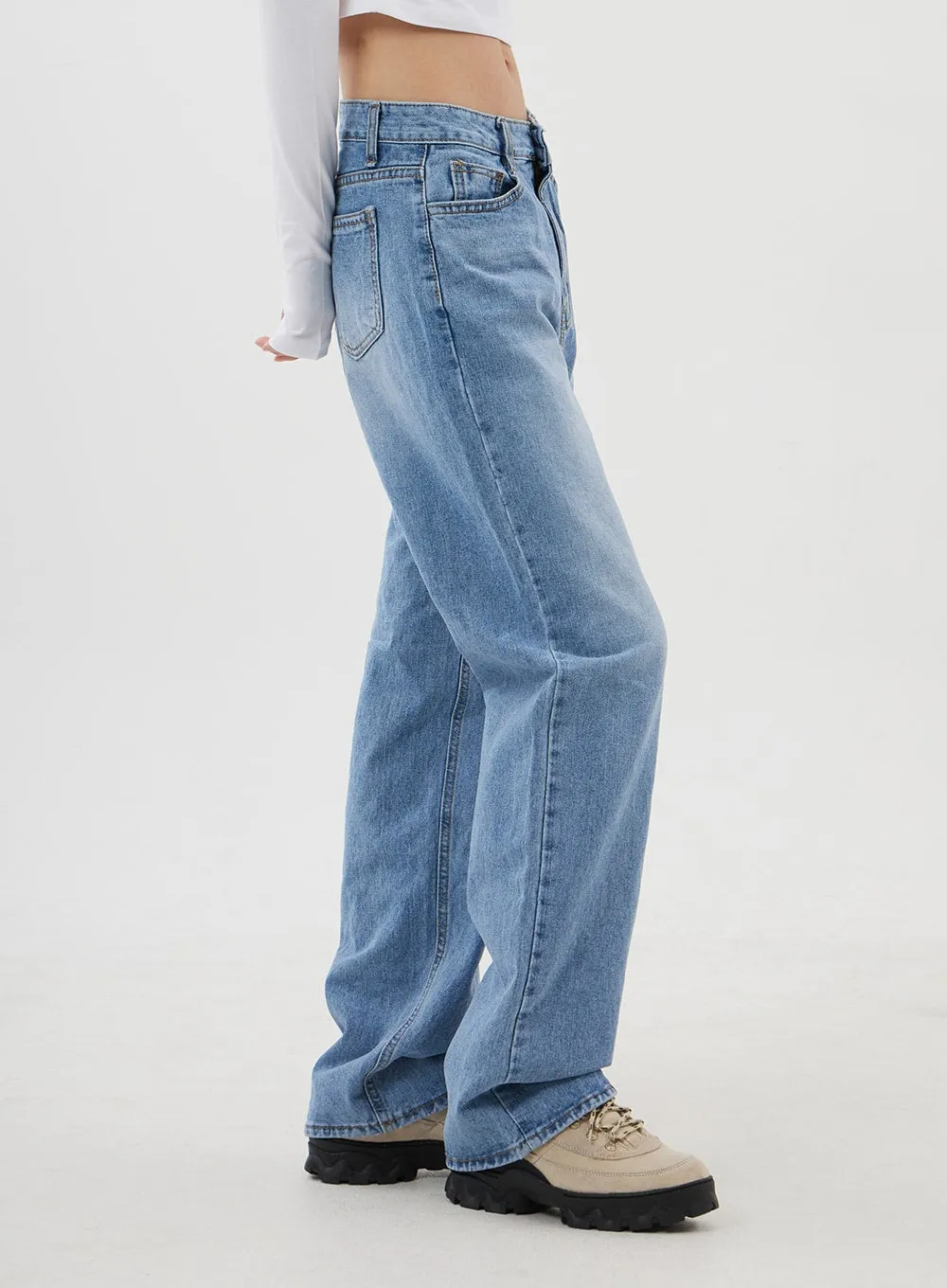 Mid-Rise Wide Leg Jeans CJ310