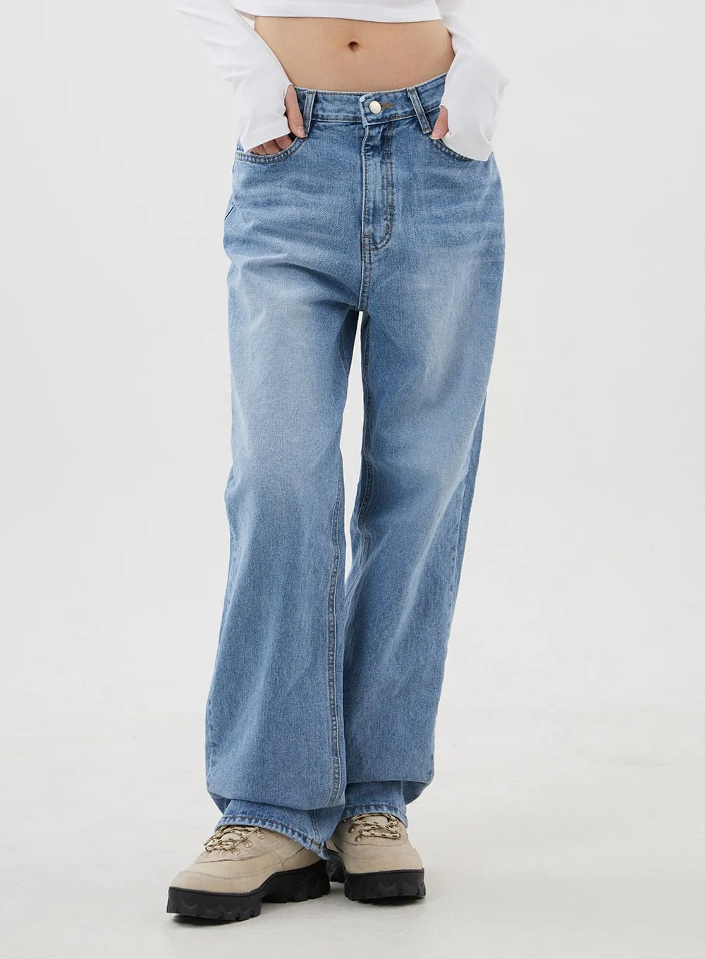 Mid-Rise Wide Leg Jeans CJ310