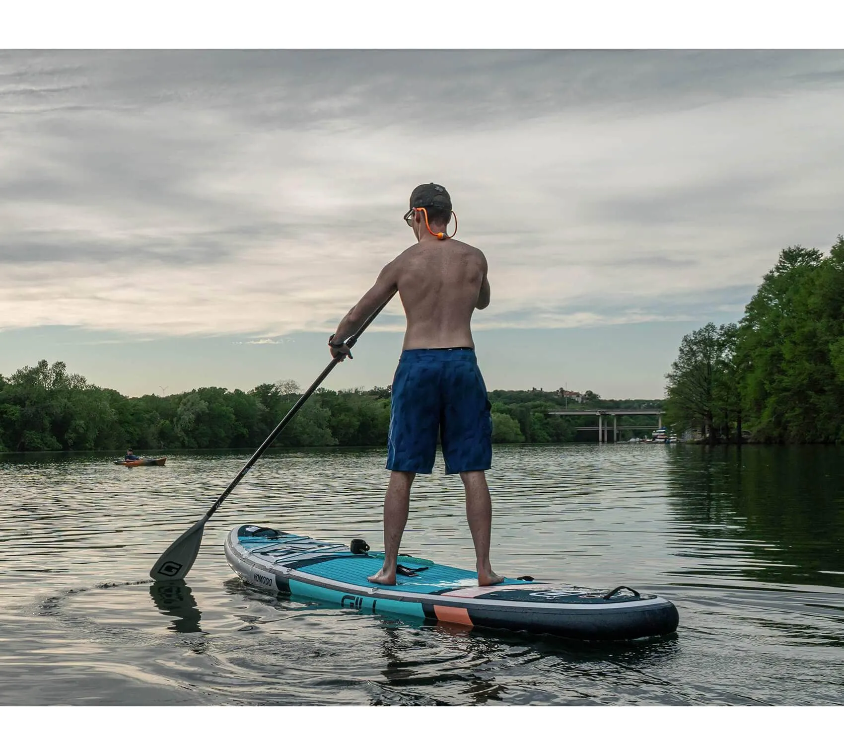 PREOWNED 10'6 KOMODO Inflatable Stand Up Paddle Board Package