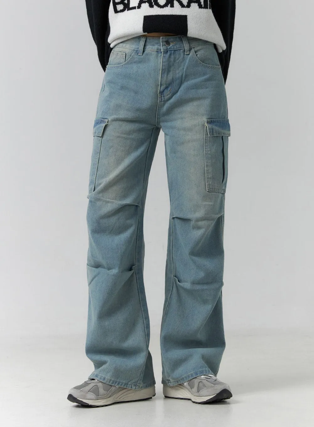 Straight Leg Pintuck Jeans CD307