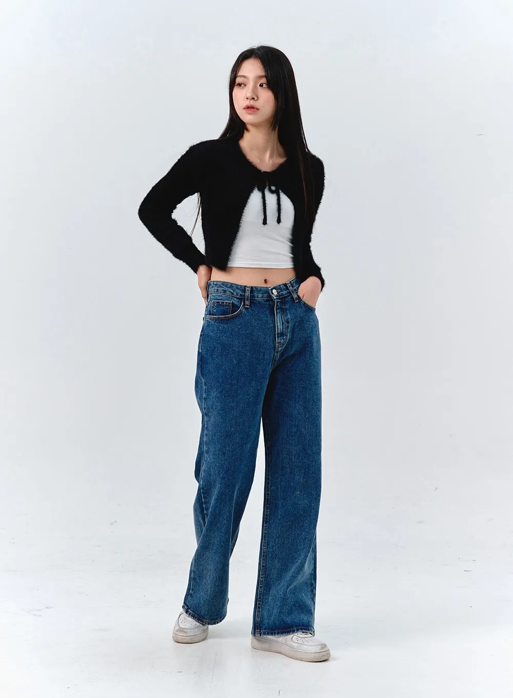 Straight-Leg Wide Jeans OO316