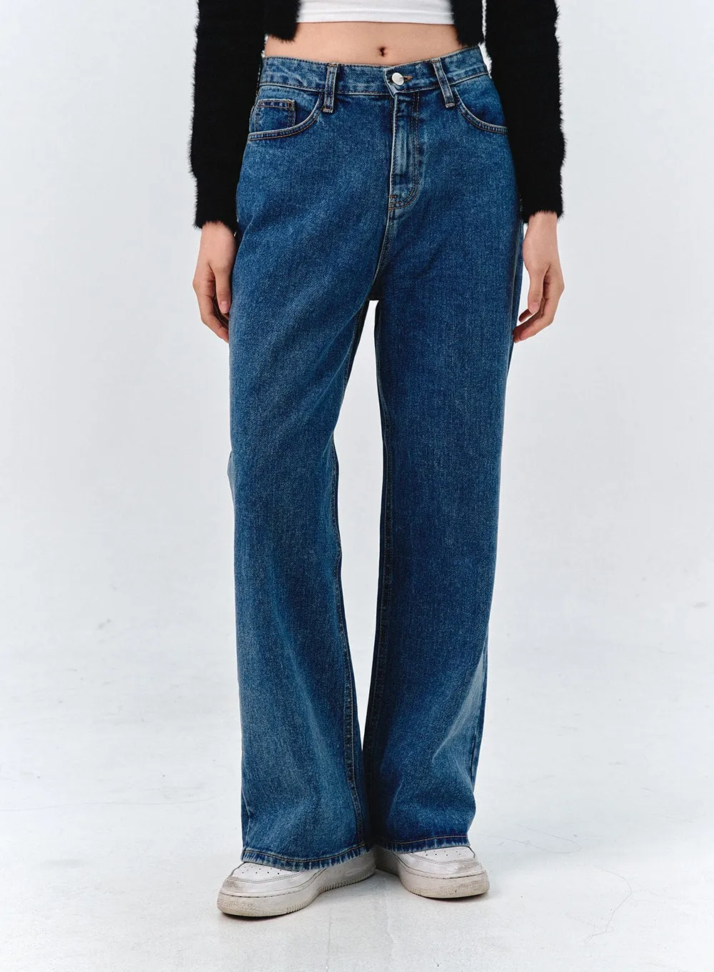 Straight-Leg Wide Jeans OO316