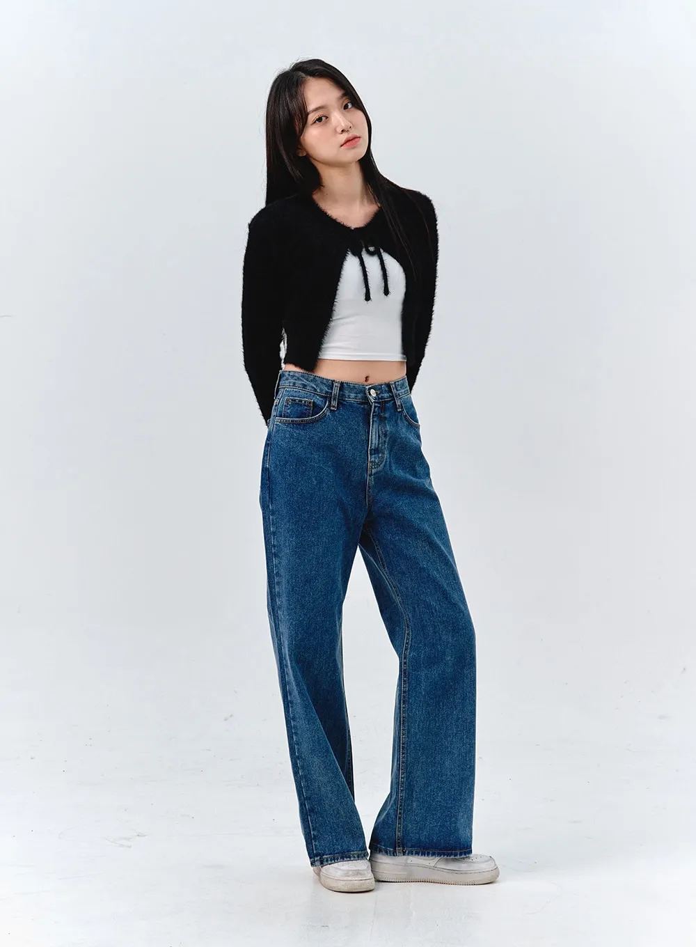 Straight-Leg Wide Jeans OO316