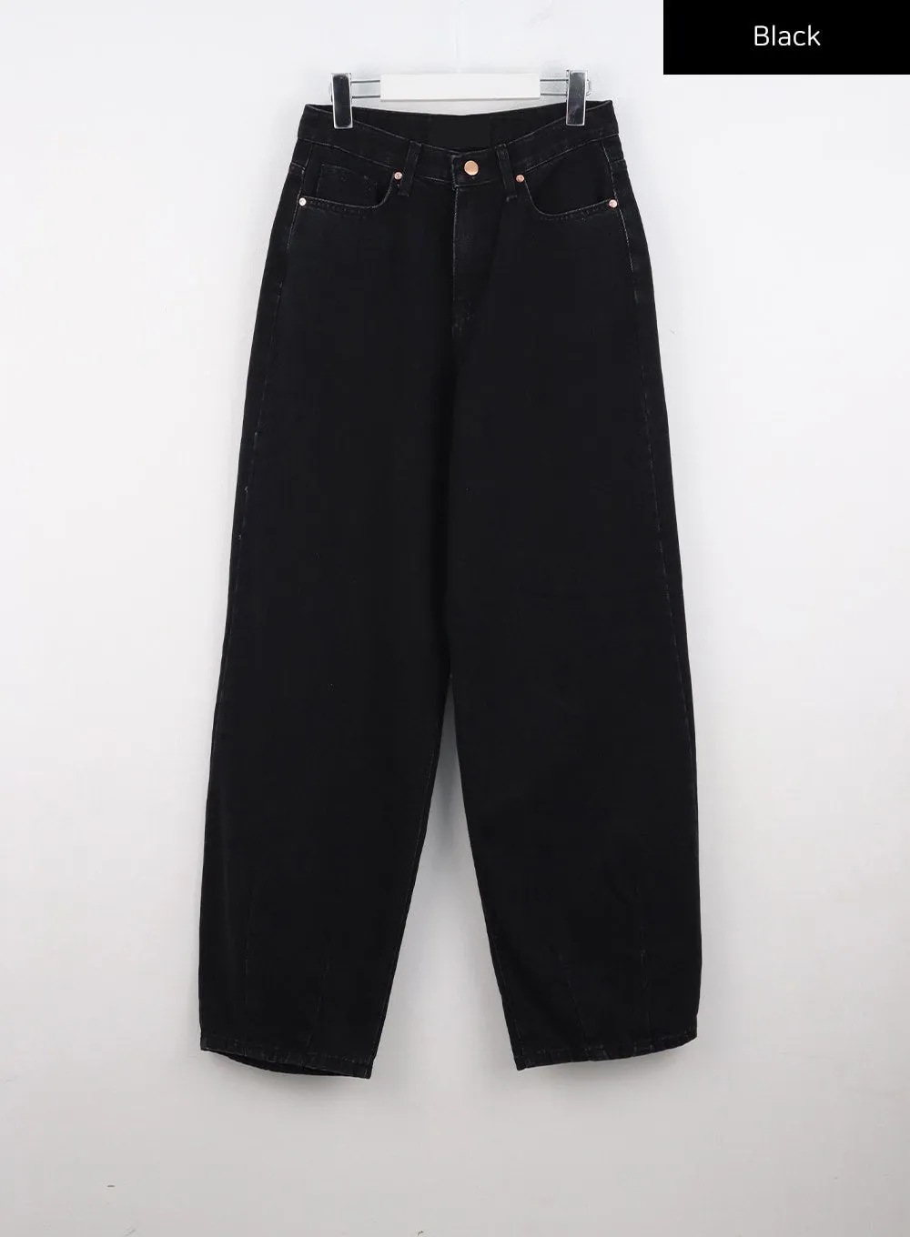 Wide-Fit Black Jeans CO313